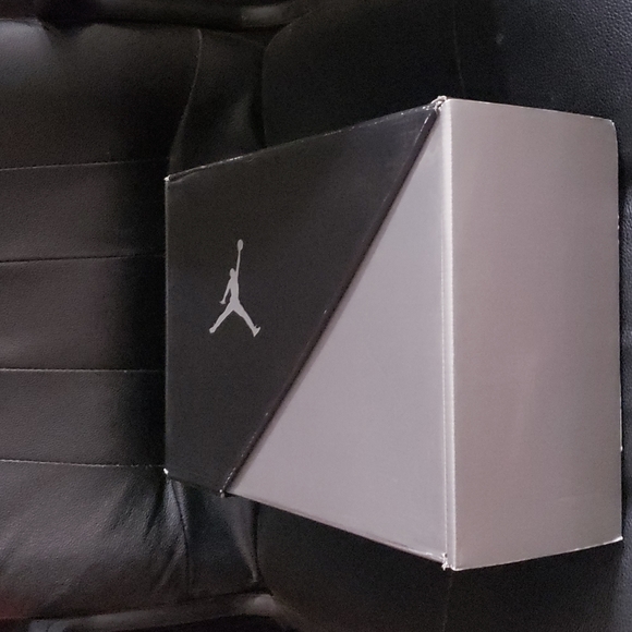 AIR JORDAN 11 RETRO 'Jubilee/25th Anniversary' 2020 - Picture 12 of 14